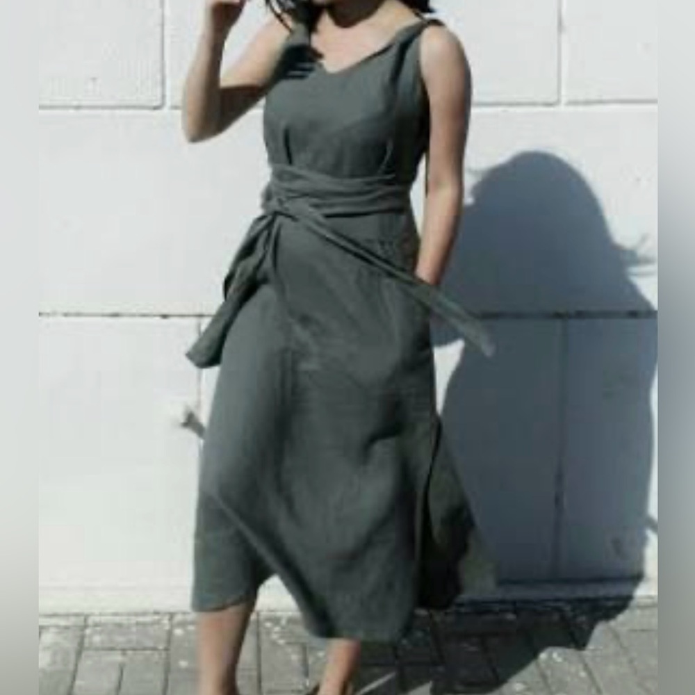 Pavietra army green linen pocket dress size medium